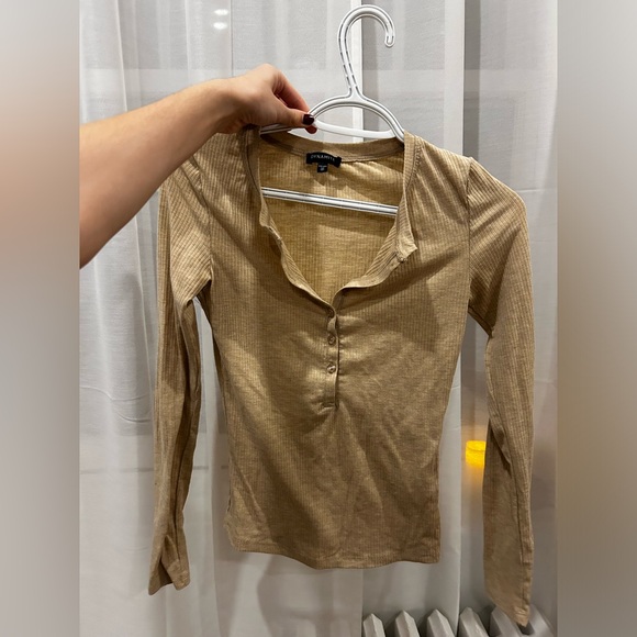 Henley long sleeve - Picture 1 of 1